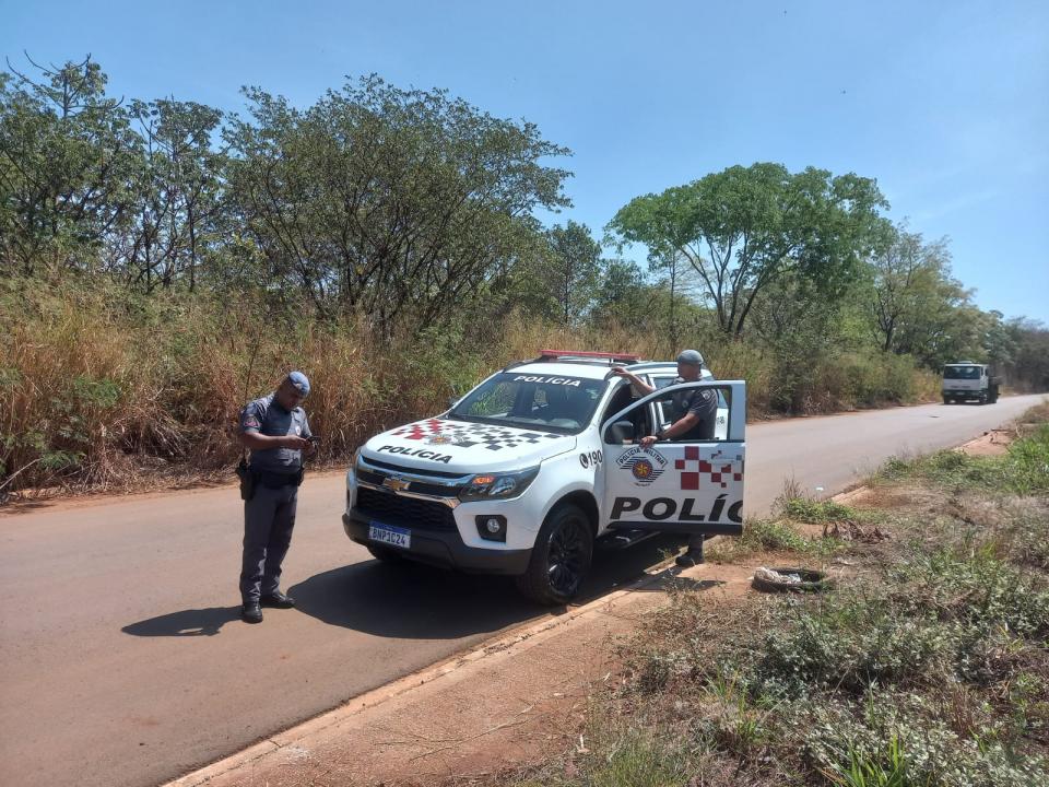 Foto 4 de 7 — Com sinais de violência: corpo em decomposição é localizado em mata de Araraquara